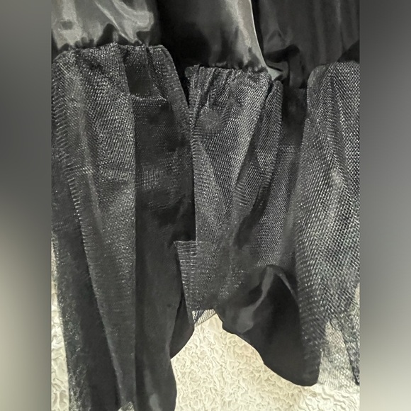 Bloome de Jeune Fille Black AND GOLD FORMAL GIRLS SIZE 16 - Picture 6 of 10